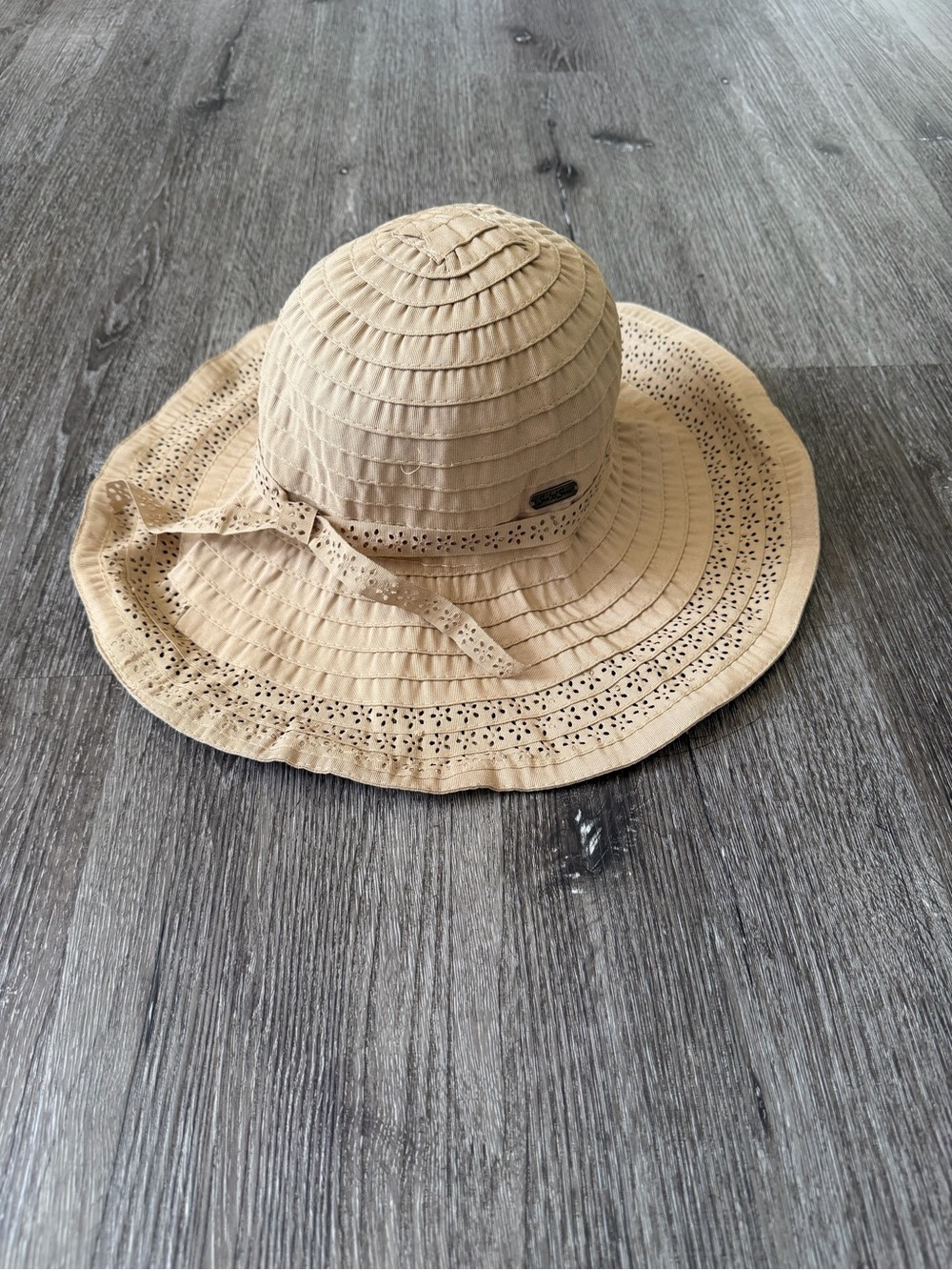 Women's Beige Wide Brim Eyelet Sun Hat - Casual Summer Style